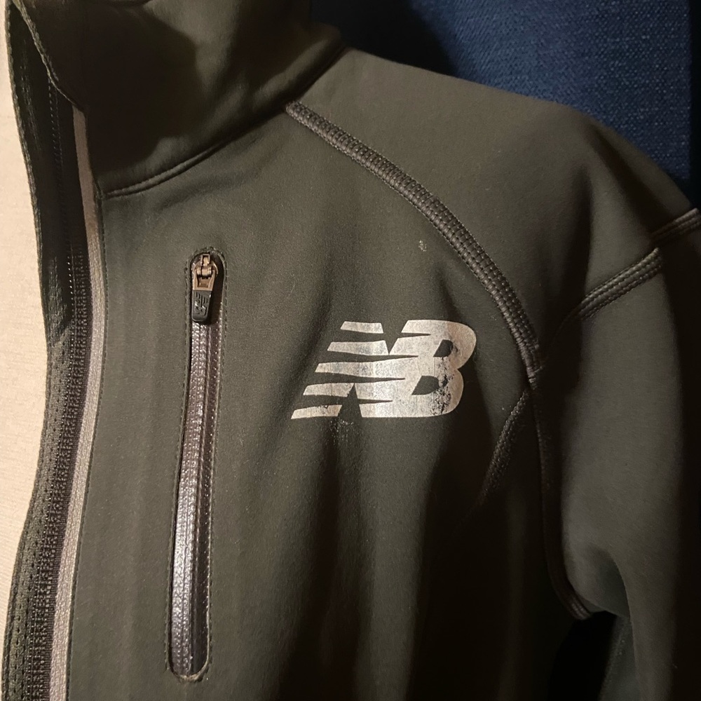 New Balance Medium Jacket - Picture 3 of 4